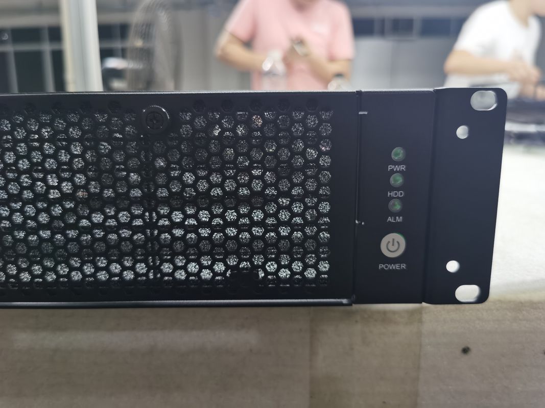 Fabrication sur mesure de la tôle de métal de pliage de l'aluminium du réseau Cabinet de l'ordinateur Casse de jeux de PC Casse