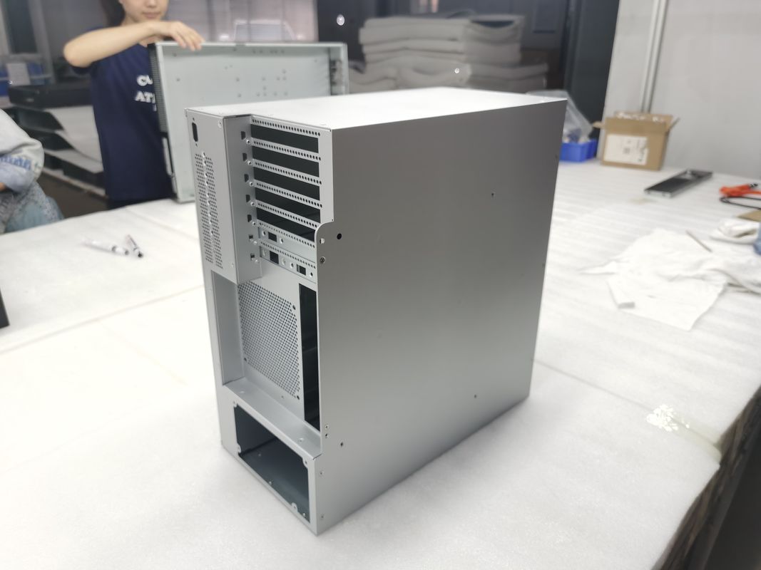 Fabrication de tôles OEM de haute qualité, usinage de pièces de boîtes d'ordinateurs, services de découpe laser OEM